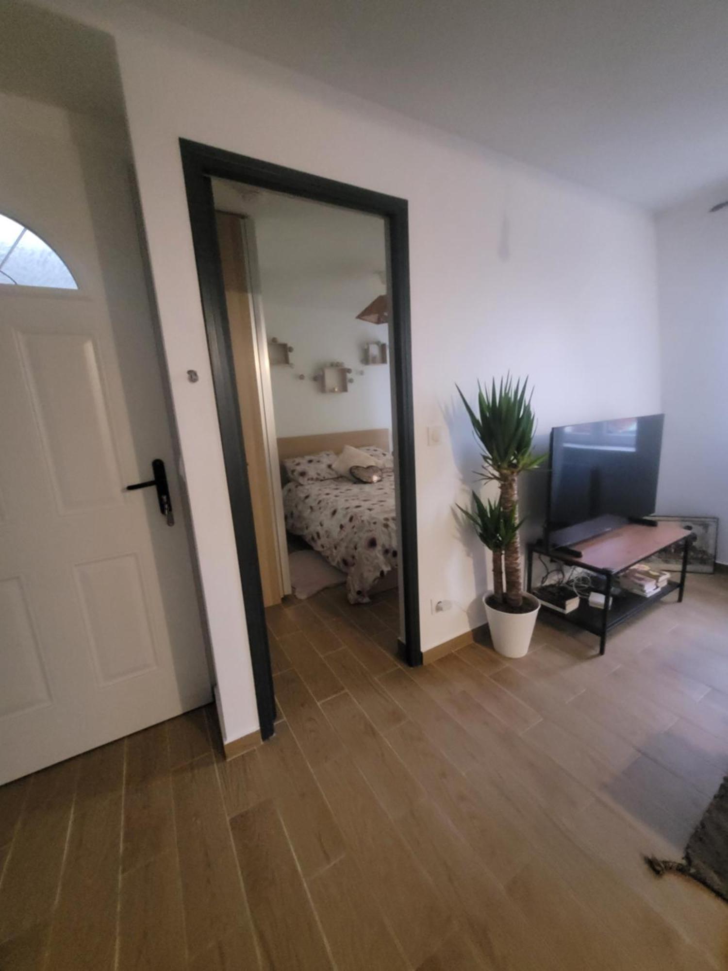 Coquet Appartement A 15Mn De Paris Et 10 Mn De Stade De France, Wifi, Netflix, Groslay Esterno foto