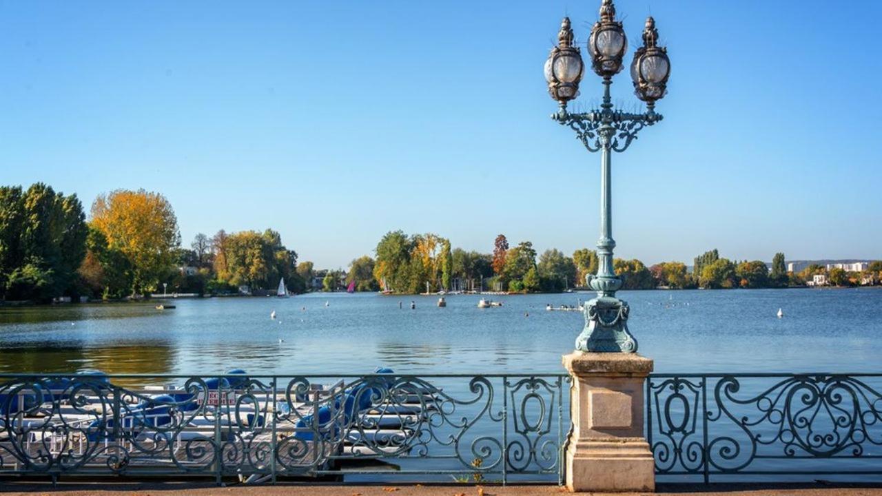 Coquet Appartement A 15Mn De Paris Et 10 Mn De Stade De France, Wifi, Netflix, Groslay Esterno foto